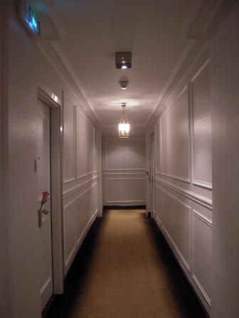 1322898139-1312374683 Paris-Hotel Lancaster