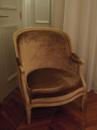 1322898147-1430349944 Paris-Hotel Lancaster