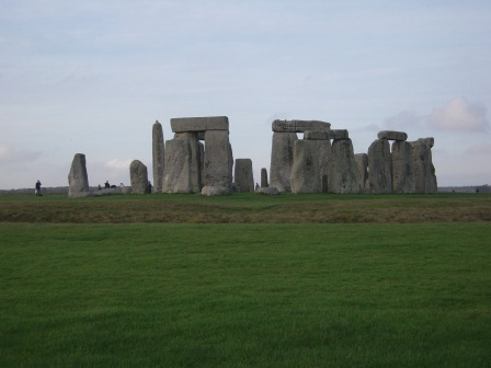 1323521300-1333907730 Stonehenge-巨石陣