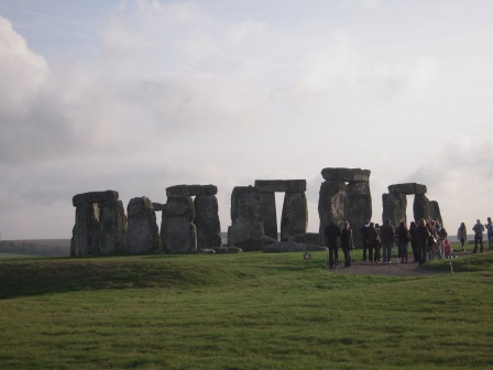 1323521480-1046225342 Stonehenge-巨石陣