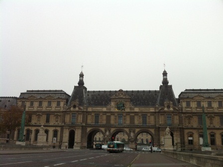 1323874107-3278732518 Paris-走馬看花 香榭麗舍大道/凱旋門/聖母院/羅浮宮/塞納河