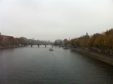 1323874114-1721461517 Paris-走馬看花 香榭麗舍大道/凱旋門/聖母院/羅浮宮/塞納河