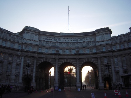 1324041092-1012178503 London-倫敦眼/特拉法加廣場/柯芬園/哈洛德百貨/聖保羅教堂