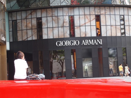 1329234915-22935669 Singapore-Orchard Road烏節路好好逛