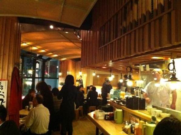 1330308932-906580570 Hamamatsucho-博多由丸拉麵
