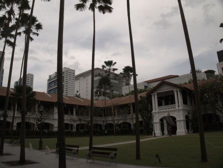 1332036143-3306163058 Singapore-City Hall市政府站