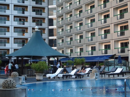1332169647-2743350552 Singapore-Swissotel Hotel Stamford