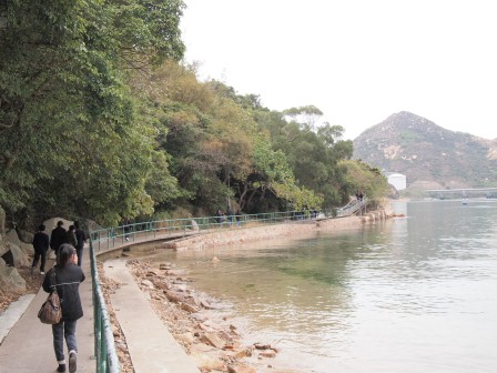 1333722481-2704644285 HK-南Y島之硬是要行山