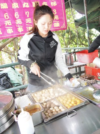1333726196-1180310341 HK-南Y島之建興阿婆豆腐花與榕樹灣後街
