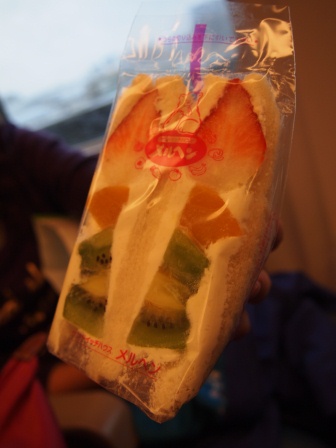 1335189182-3640635707 Tokyo-華 半熟かすてら匠 半熟蛋糕Castella(2012東北秘湯追櫻之旅Day1-2)