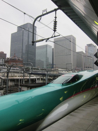 1335672695-2487204724 Tokyo-牙膏列車之東北新幹線 E5 隼號 Hayabusa(2012東北秘湯追櫻之旅Day1-3)
