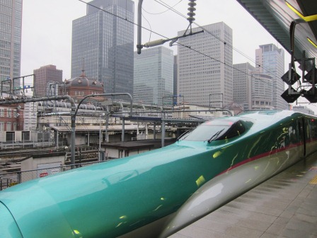 1335672695-2909187711 Tokyo-牙膏列車之東北新幹線 E5 隼號 Hayabusa(2012東北秘湯追櫻之旅Day1-3)
