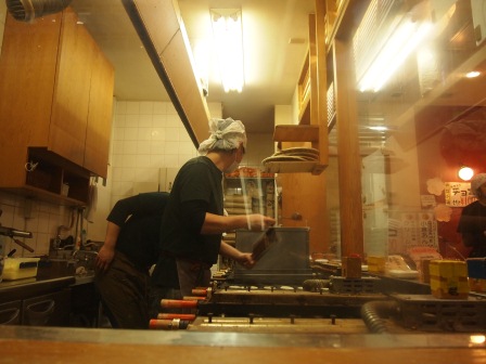 1335699895-2687751644 Sendai-鯛きち 計畫外好吃的鯛魚燒(2012東北秘湯追櫻之旅Day4-4)