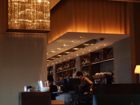 1335785673-1147359911 HK-Cafe Gray Deluxe 早餐(Upper House 49F)