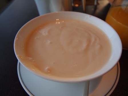 1335785675-3228537534 HK-Cafe Gray Deluxe 早餐(Upper House 49F)