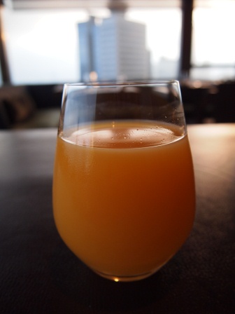 1335785675-711509685 HK-Cafe Gray Deluxe 早餐(Upper House 49F)
