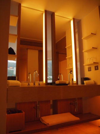1336792955-404495194 HK-Upper House奕居酒店