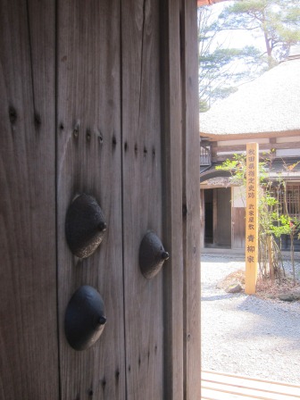 1338091193-3324920763 Kakunodate-小京都角館 武家屋敷散步中(2012東北秘湯追櫻之旅Day2-1)