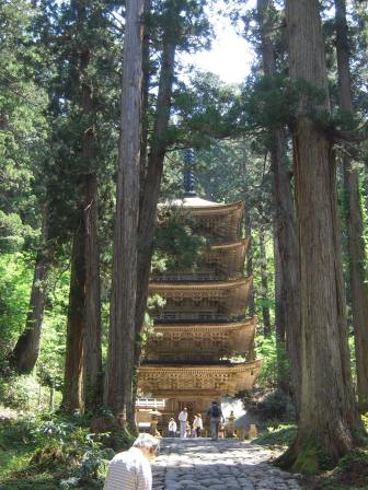 1339231165-770476107 Tsuruoka-米其林三星景點 2446階的試煉/出羽三山神社的修行/國寶五重塔