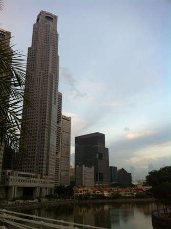 1340283077-864960514 Singapore-The Fullerton Hotel精緻小而美的泳池畔
