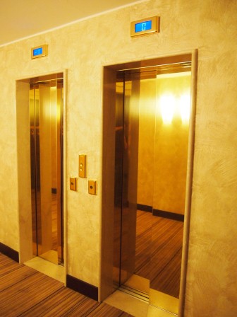 1342195411-1836012180 Milano-UNA Hotel Casuni(2012旋風歐洲五國之二)