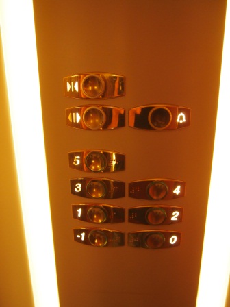 1342195412-1941073581 Milano-UNA Hotel Casuni(2012旋風歐洲五國之二)