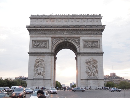 1342450974-1697122942 Paris-凱旋門Arc de Triomphe拿破崙的遺憾啊(2012旋風歐洲五國之八)