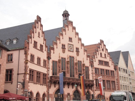 1342622550-3397715109 Frankfurt-美因河畔 原來法蘭克福一點都不大阿(2012旋風歐洲五國之十)