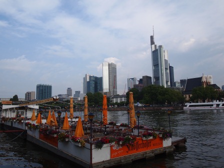 1342622552-1464238116 Frankfurt-美因河畔 原來法蘭克福一點都不大阿(2012旋風歐洲五國之十)