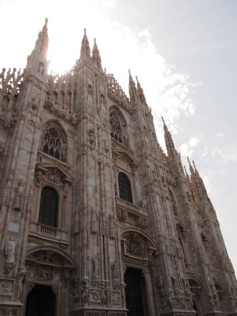 1342847943-1751606179 Milano-米蘭大教堂Duomo之怎麼這麼大(2012旋風歐洲五國之三)