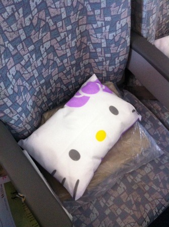 1342969520-3226363262 2012 夏娃航空 台北東京Hello Kitty彩繪機飛行體驗