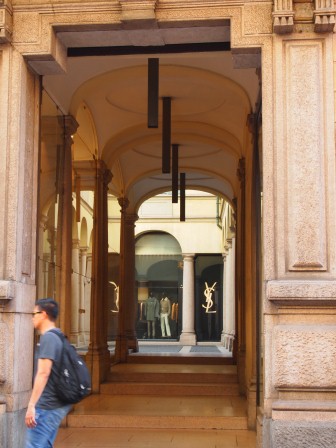 1343705269-2273077760 Milano-艾曼紐二世迴廊與精品店(2012旋風歐洲五國之四)