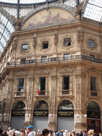1343705272-3029599803 Milano-艾曼紐二世迴廊與精品店(2012旋風歐洲五國之四)