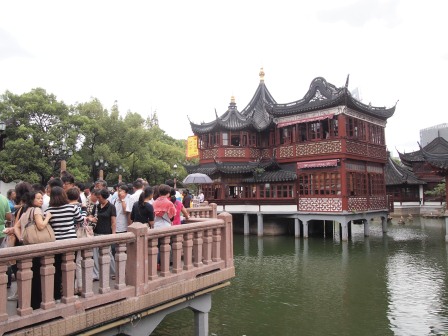 1348842218-641911310 Shanghai-豫園風景拋腦後 小籠包優先之南翔饅頭店