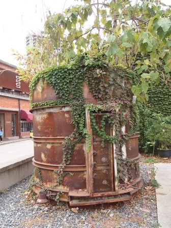 1351172061-551536540 Shanghai-一杯咖啡輕鬆的午後時光在紅坊