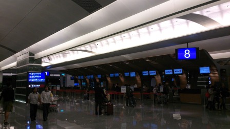 1352472215-1012029758 2012台北香港新加坡第四回之會吵的乘客有糖吃