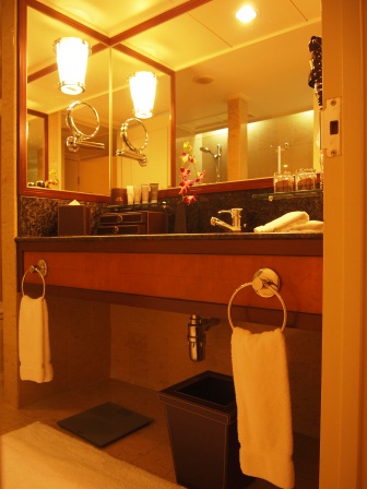 1352472567-591921748 HK-JW Marriott Hotel萬豪酒店 很商務但很舒服