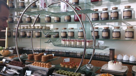 1352473031-76205034 HK-萬豪酒店大堂酒廊The Lounge  好吃的buffet
