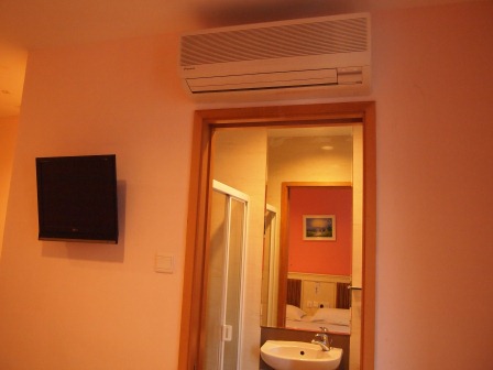 1352473426-3059993012 Singapore-超方便之平價酒店Victoria Hotel