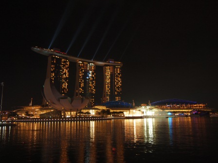 1353585801-1515999750 Singapore-Marina Bay Sands金沙雷射燈光音樂水舞秀 一整個驚喜滿滿的Wonder Full