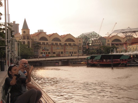 1353938817-1184679080 Singapore-Clarke Quay克拉碼頭的異國風情