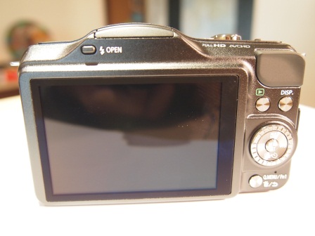 1356535588-3907282567 Panasonic GF5X貪小便宜之只有日文版可用