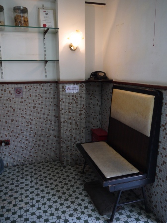 1357990257-3380808995 Shanghai-60年代香港氣氛 查餐廳