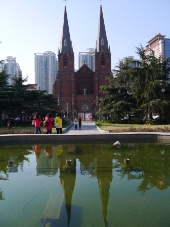 1358611023-3379647227 Shanghai-徐家匯天主堂 鬧中取靜的靜謐聖地