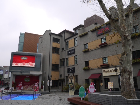 1358954431-1303405888 Shanghai-思南公館 豪宅旁的小區