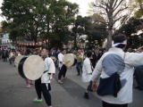 1364566802-589841059 Ueno-沉醉在上野公園 滿開的櫻花繽紛 無法計畫的祭典(2013お花見之三)