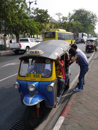 1365844226-3523147479 Bangkok-曼谷陸上交通BTS兔子卡/MRT