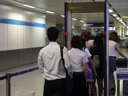 1365844227-3451919186 Bangkok-曼谷陸上交通BTS兔子卡/MRT