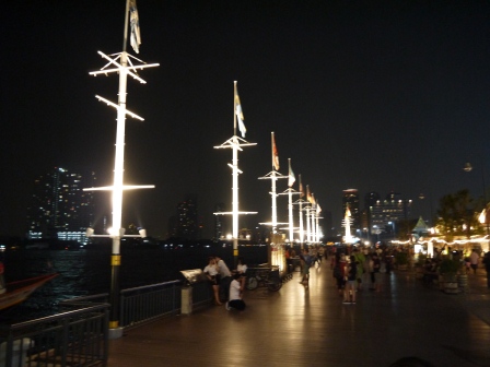 1366812975-2181332149 Bangkok-Asiatique曼谷必逛 河邊夜市
