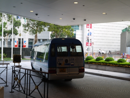 1369579257-2172796581 HK-機場快線免費接駁巴士(香港站)